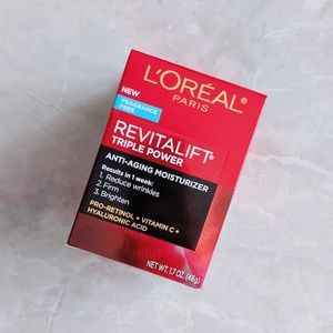 🧴TRIPLE POWER MOISTURIZER by L'OREAL REVITALIFT